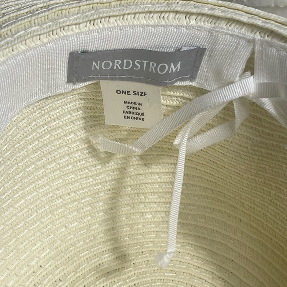 Nordstrom Wide Brim Sun Hat White Straw Floppy Black Band One Size - Picture 2 of 4